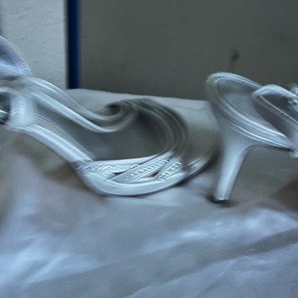 High heel vintage shoes with closure at ankle and diamond design - Picture 3 of 6
